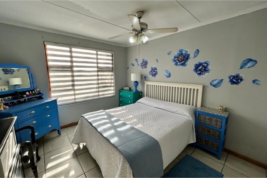 3 Bedroom Property for Sale in Sunrise On Sea Eastern Cape